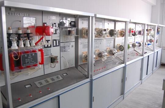 保定市第四職業(yè)中學(xué)有電氣技術(shù)應(yīng)用專業(yè)？