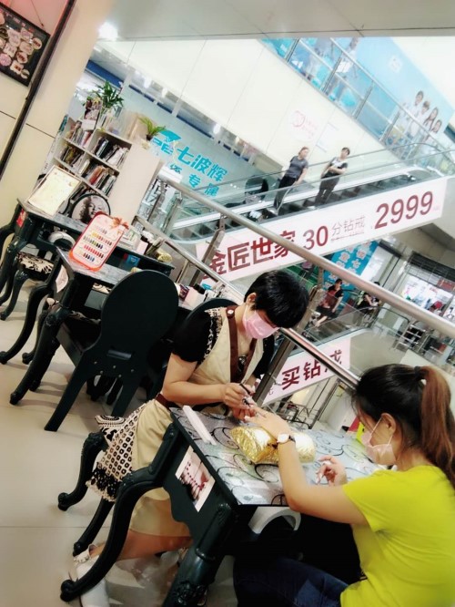 纖指圓夢(mèng)想！保定東方技工學(xué)校創(chuàng)業(yè)者——李丹！  