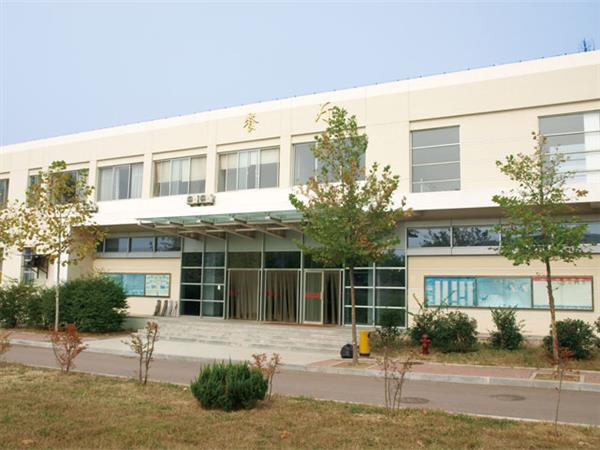 青島中魯中等專業(yè)學(xué)校怎么樣？它開設(shè)的海信班是怎么回事？