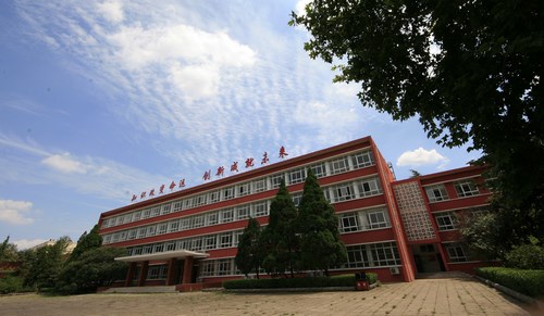 中國(guó)洛陽(yáng)一拖技師學(xué)院有哪些就業(yè)保障？