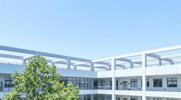 學(xué)歷+技能雙保障？保定新興工業(yè)技工學(xué)校歡迎你！