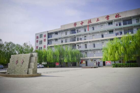 保定汽修學(xué)?？孔V嗎？