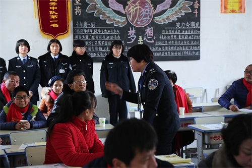 傳遞正能量！山東東營金盾司法學(xué)校隆重舉行期末表彰大會(huì)暨家長會(huì)